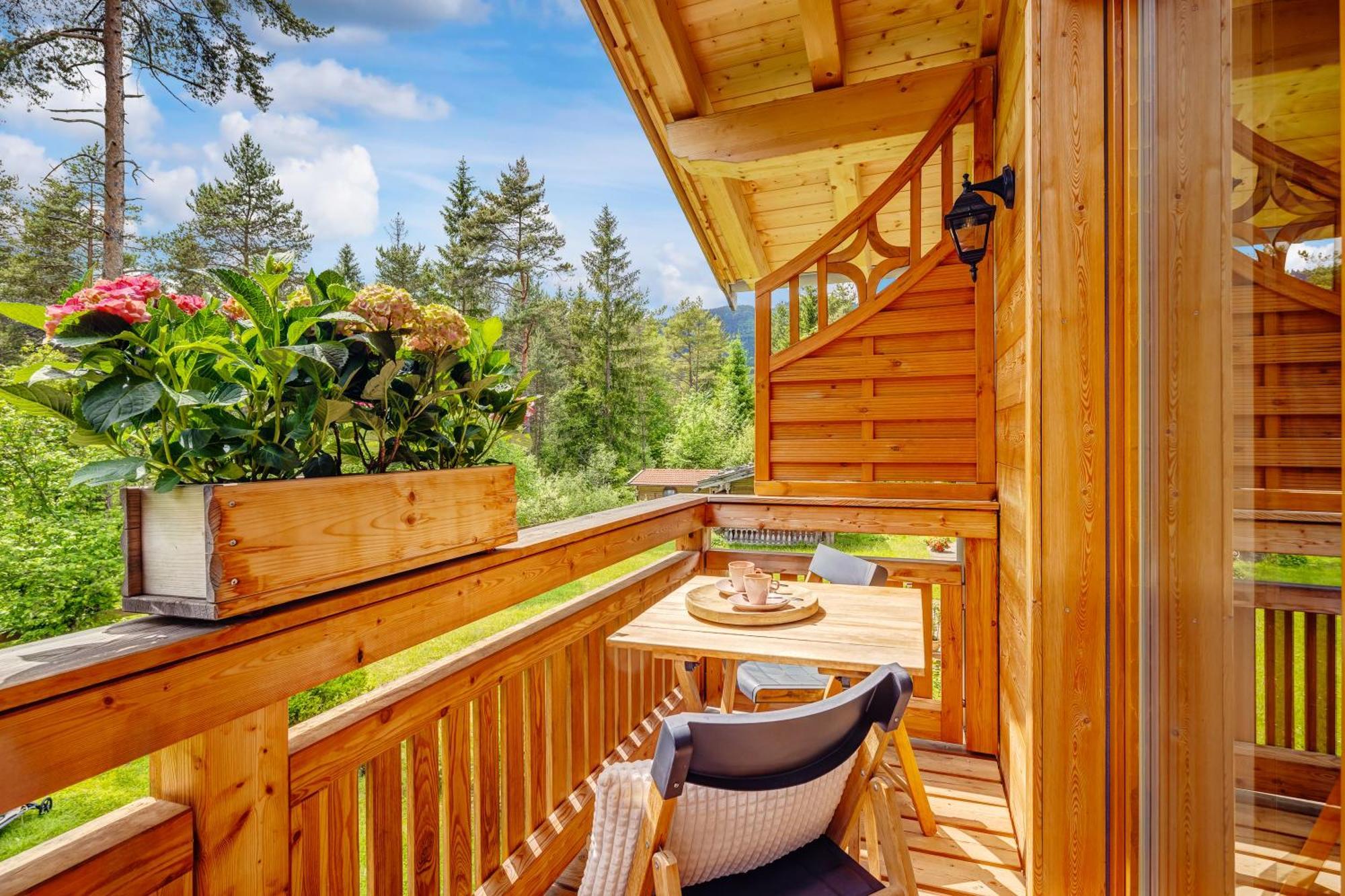 Landhaus Trinis - Gaestezimmer - Bad - Bett - Kleine Kaffee - Tee-Theke Mit Kuehlschrank - Parkplatz Rottach-Egern Exterior foto