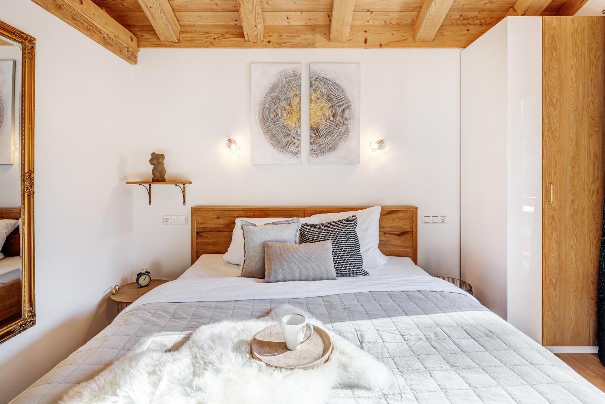 Landhaus Trinis - Gaestezimmer - Bad - Bett - Kleine Kaffee - Tee-Theke Mit Kuehlschrank - Parkplatz Rottach-Egern Exterior foto