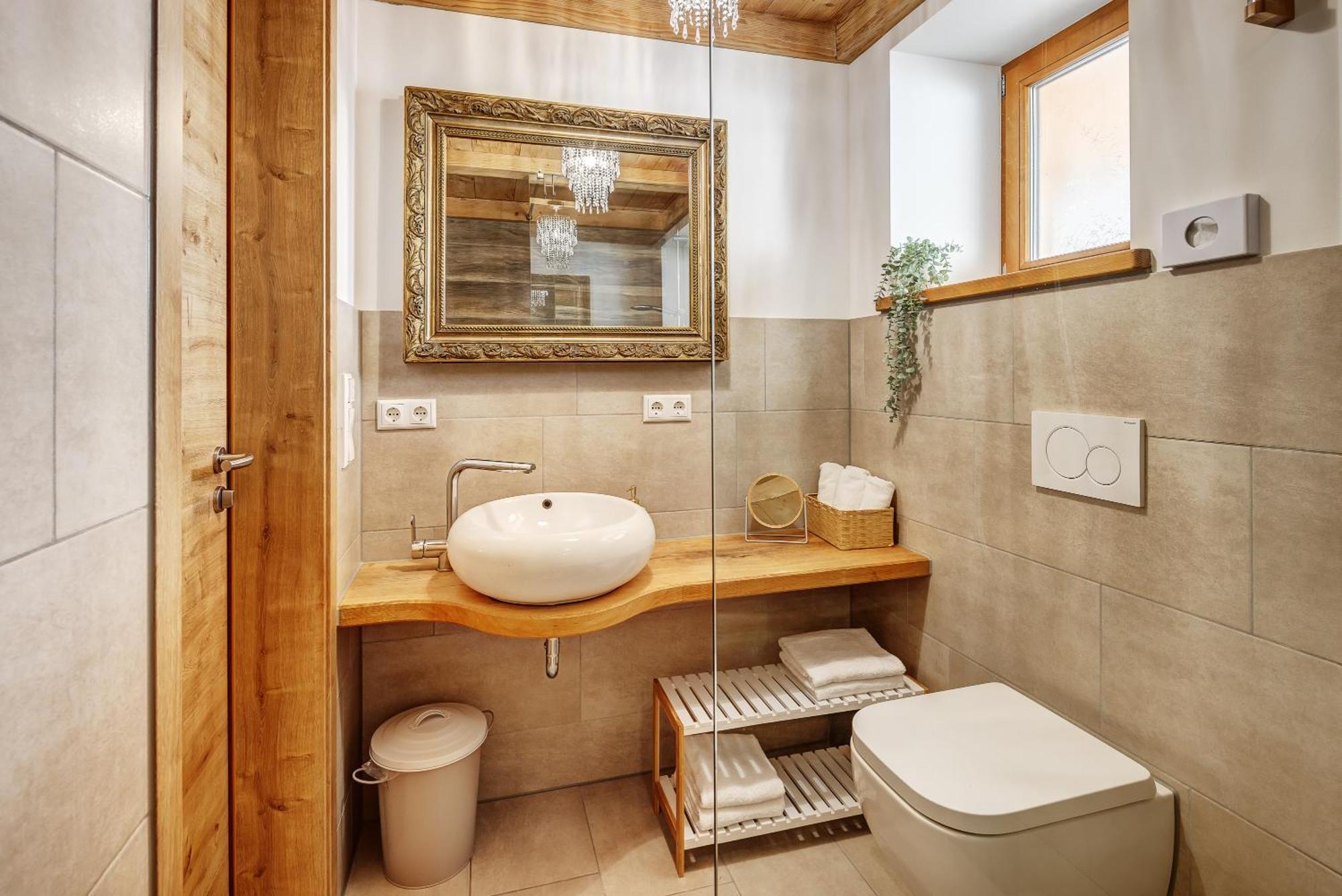 Landhaus Trinis - Gaestezimmer - Bad - Bett - Kleine Kaffee - Tee-Theke Mit Kuehlschrank - Parkplatz Rottach-Egern Exterior foto