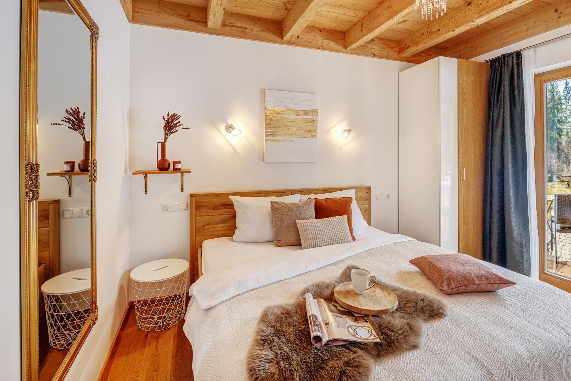 Landhaus Trinis - Gaestezimmer - Bad - Bett - Kleine Kaffee - Tee-Theke Mit Kuehlschrank - Parkplatz Rottach-Egern Exterior foto